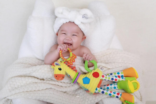 白山6岁宝宝掉头发正常吗